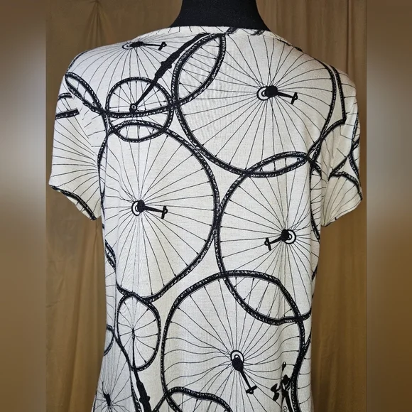 W5 Anthropologie Bicycle White Wheel Print Tunic With Black Bicycle Wheeles - Picture 7 of 9